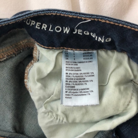 Low rise jeans - Picture 3 of 3